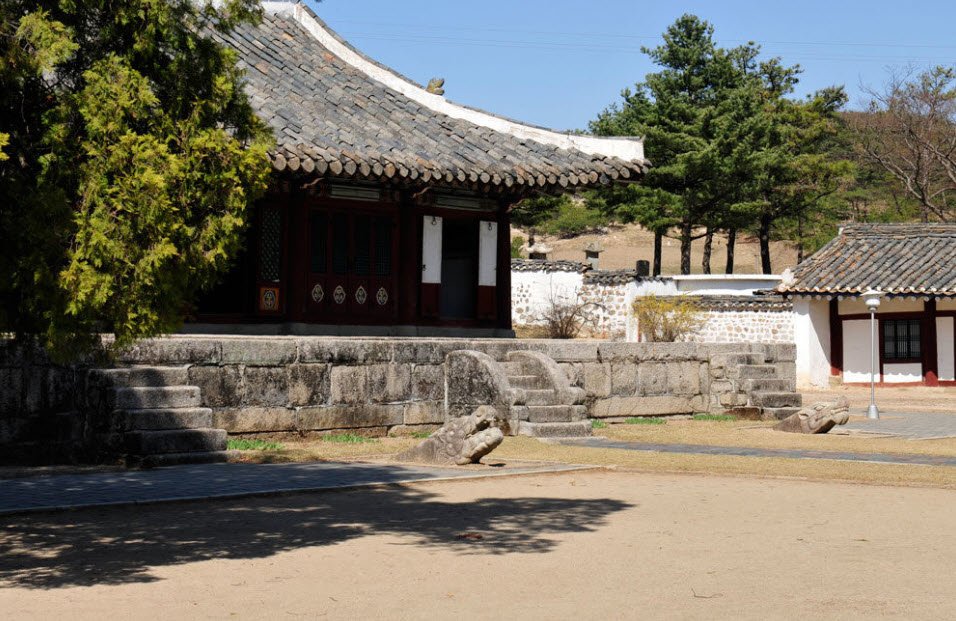 Koryo Museum, Kaesong, North Korea